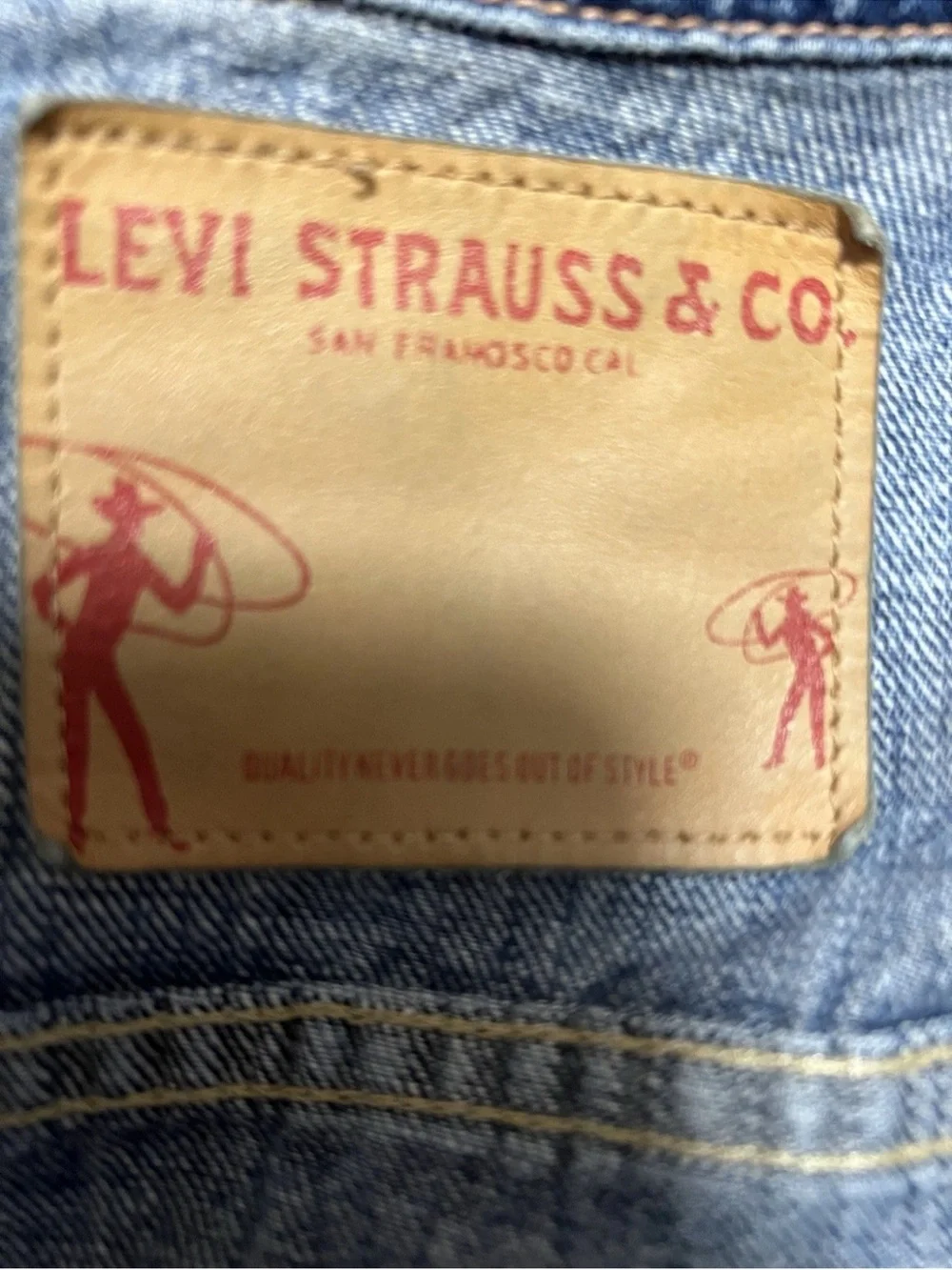 Vtg 92 Levi’s Made in USA 70529 Trucker Jacket Leather Patch Black Metal Art L - Picture 3 of 14